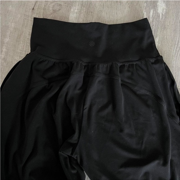 ✨ ATHLETA SALUTATION JOGGERS ✨ - Picture 6 of 12